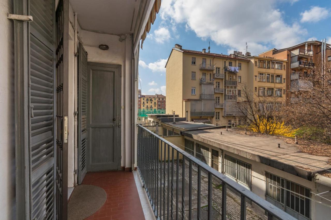 Appartamento In Piazza Adriano In Zona Cenisia Torino Exterior foto